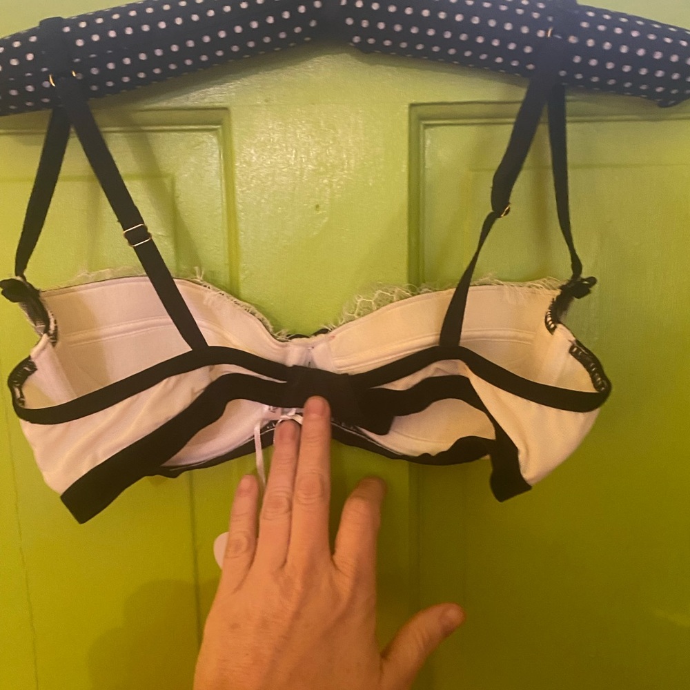 Mimi Holliday Piece De Resistance
Padded Bra White - Picture 2 of 10